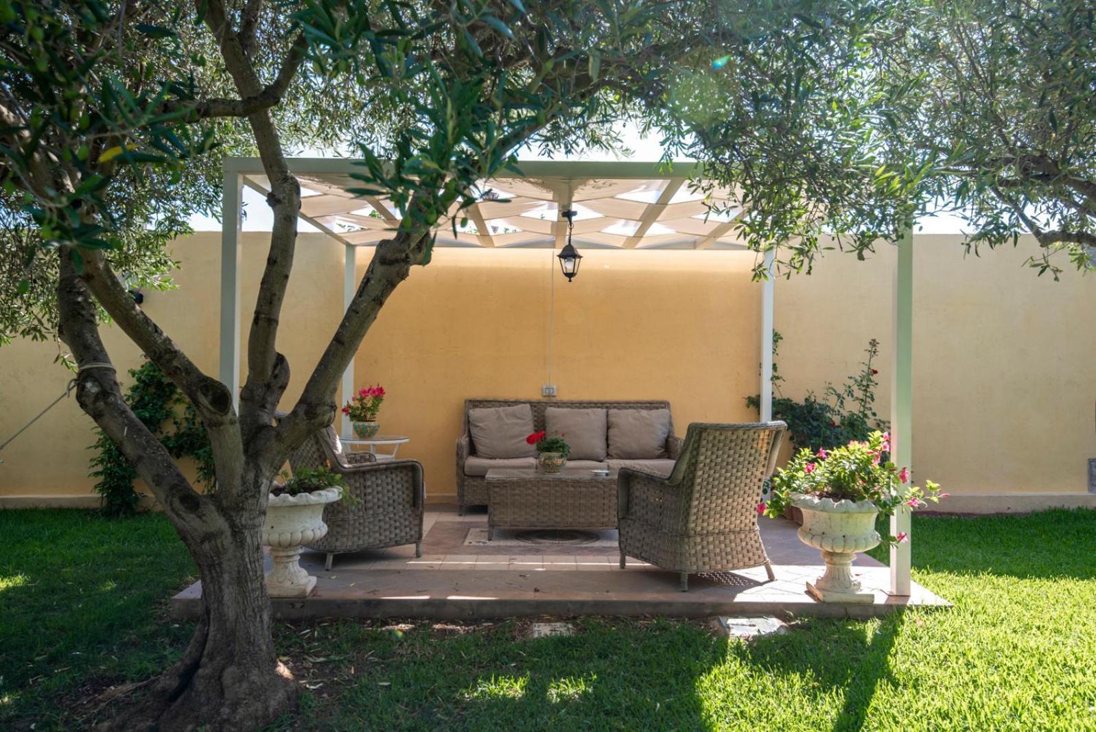 Villa Del Papiro Charme Apartments 阿沃拉 外观 照片