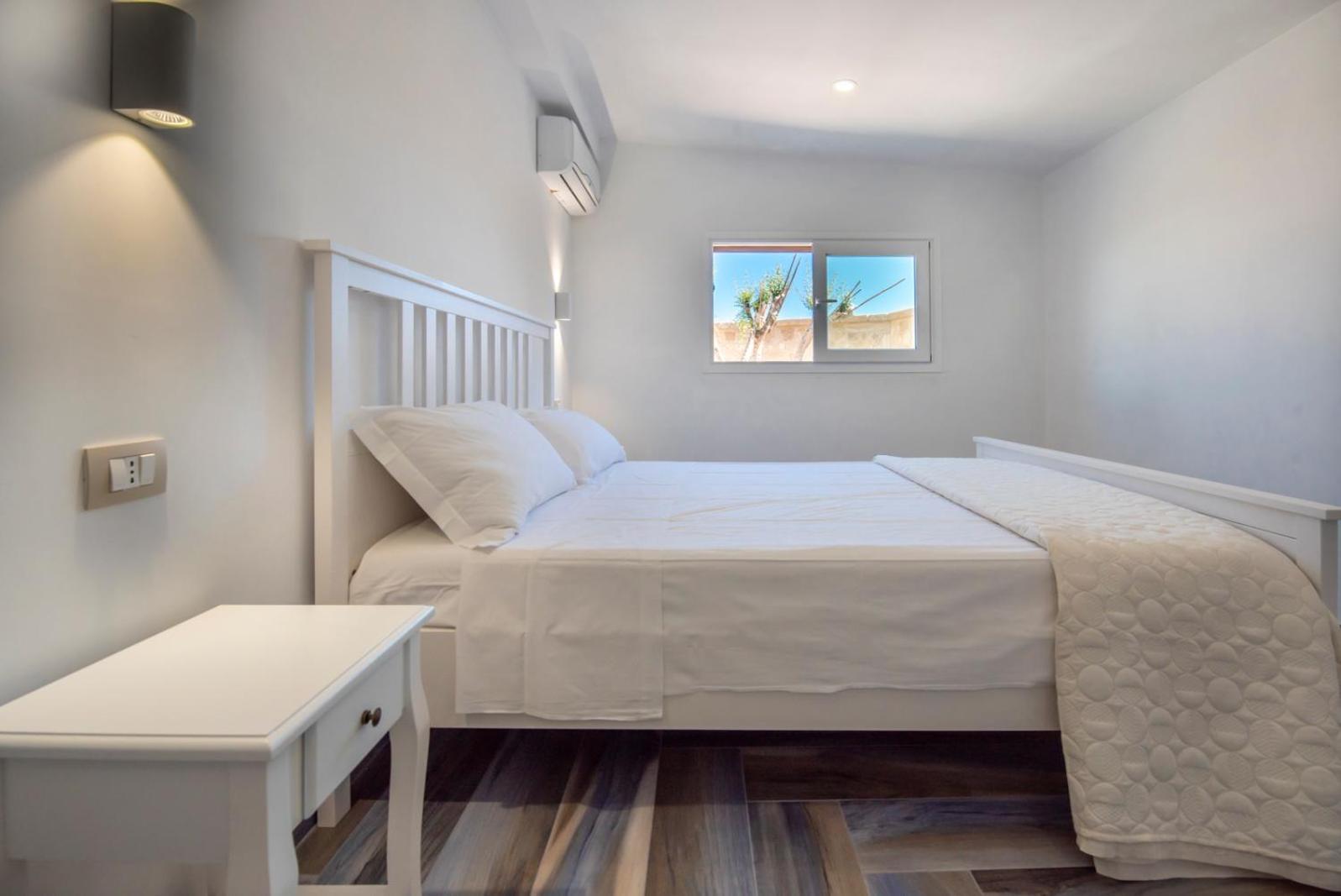 Villa Del Papiro Charme Apartments 阿沃拉 外观 照片