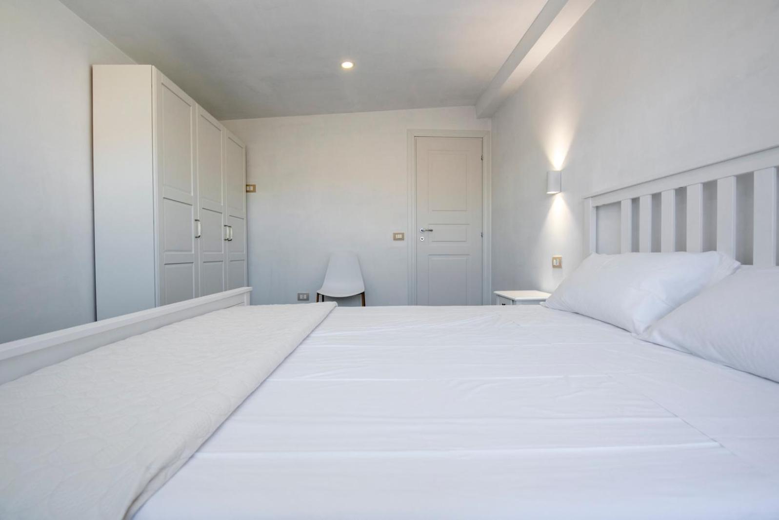 Villa Del Papiro Charme Apartments 阿沃拉 外观 照片