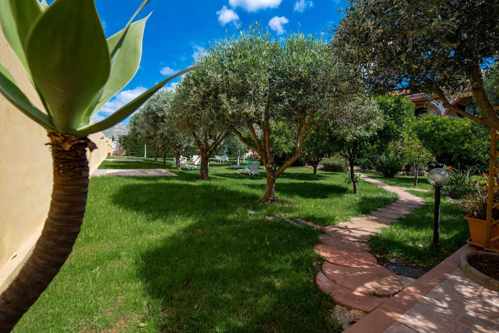 Villa Del Papiro Charme Apartments 阿沃拉 外观 照片