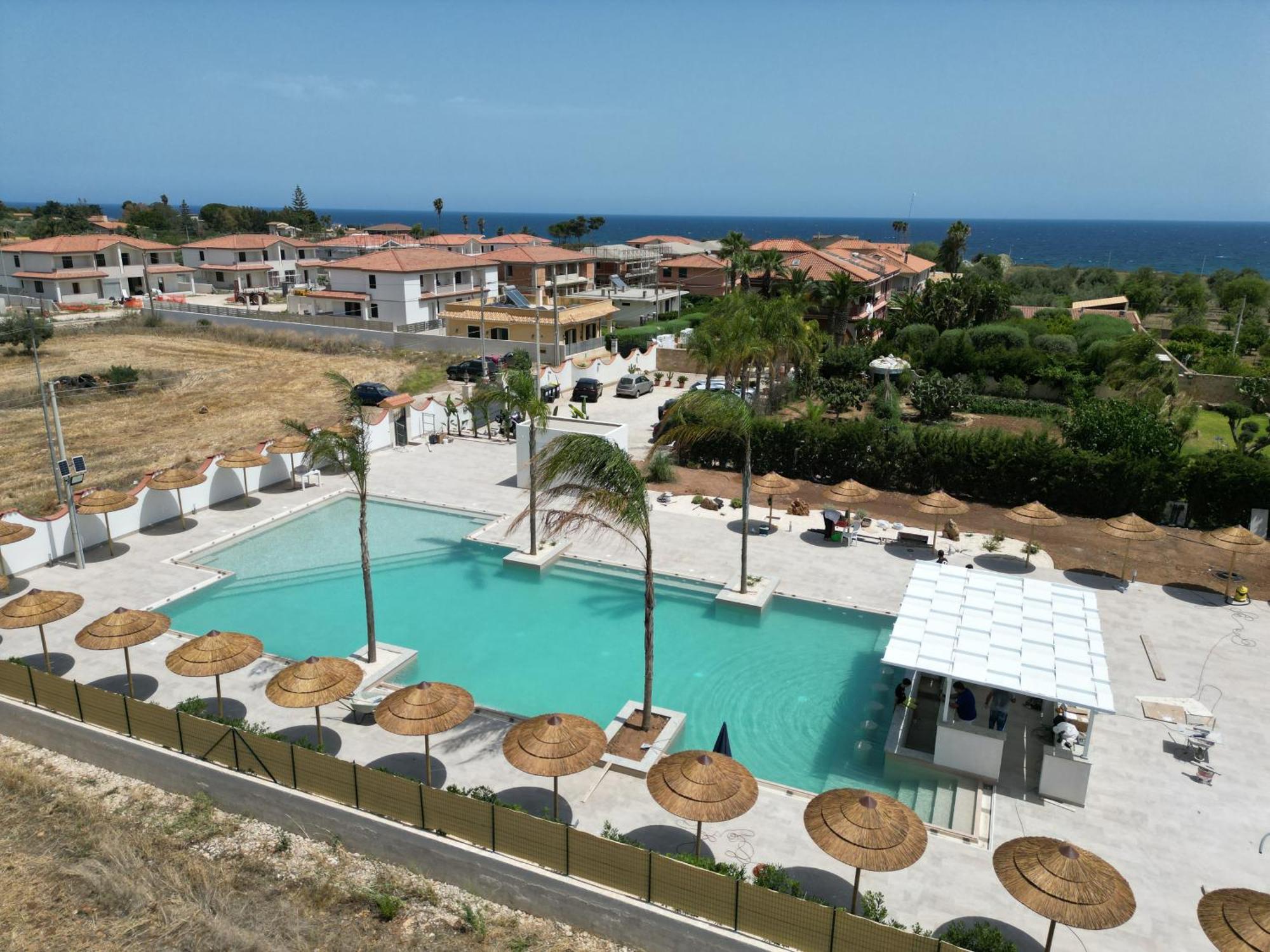 Villa Del Papiro Charme Apartments 阿沃拉 外观 照片